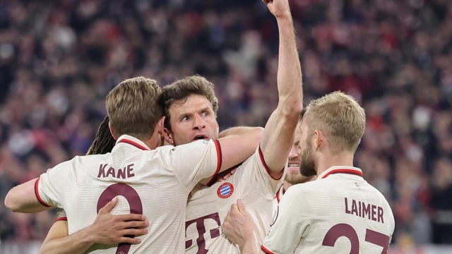 Mueller eyes one final title as Bayern exit draws near