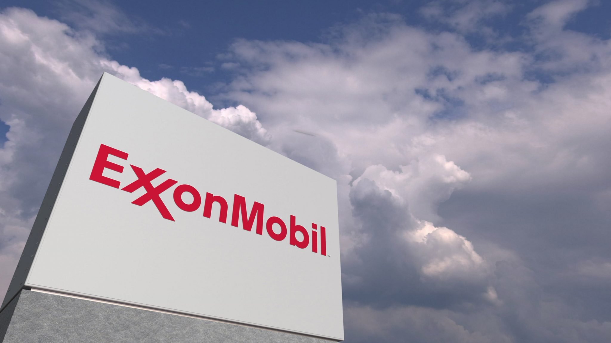 ExxonMobil profits dip on lower crude prices, refining margins