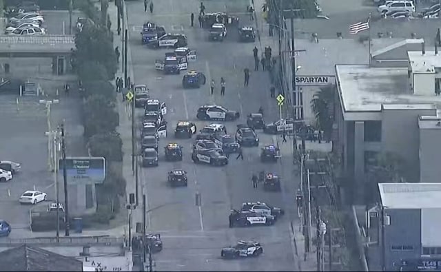 Shooter wounds two at US college
