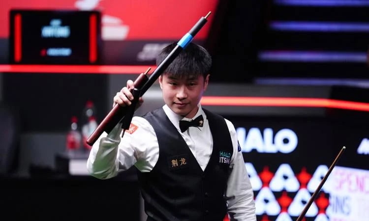 Zhao routs O'Sullivan to reach World Snooker Championship final