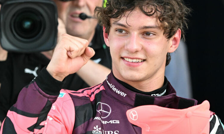 Teenager Antonelli grabs pole for Miami sprint race