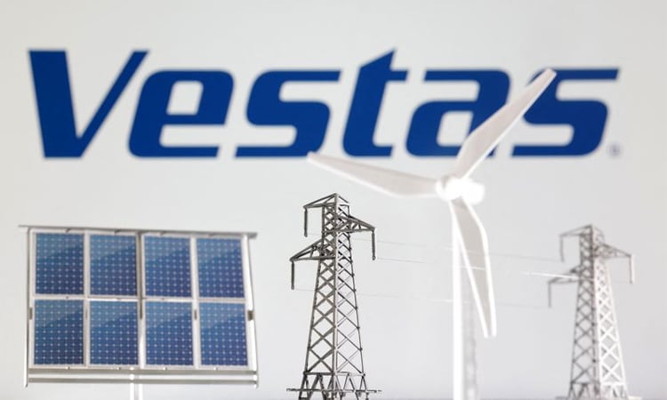 Wind energy giant Vestas keeps earnings forecast despite tariffs