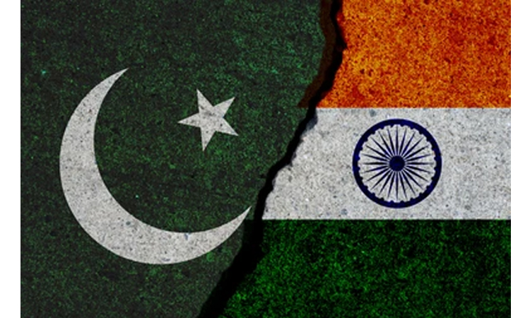 Dozens killed as India, Pakistan clash in worst violence in decades