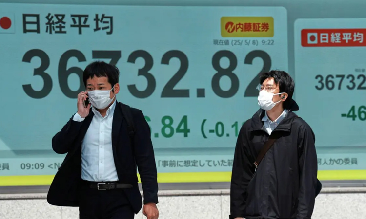 Stocks rise further on growing trade deal hopes