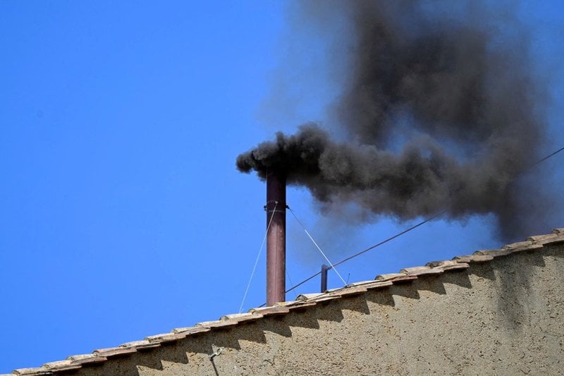Second black smoke, cardinals to vote again for new pope