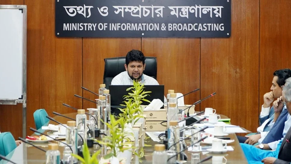 Govt wants healthy competition among newspapers: Info Adviser