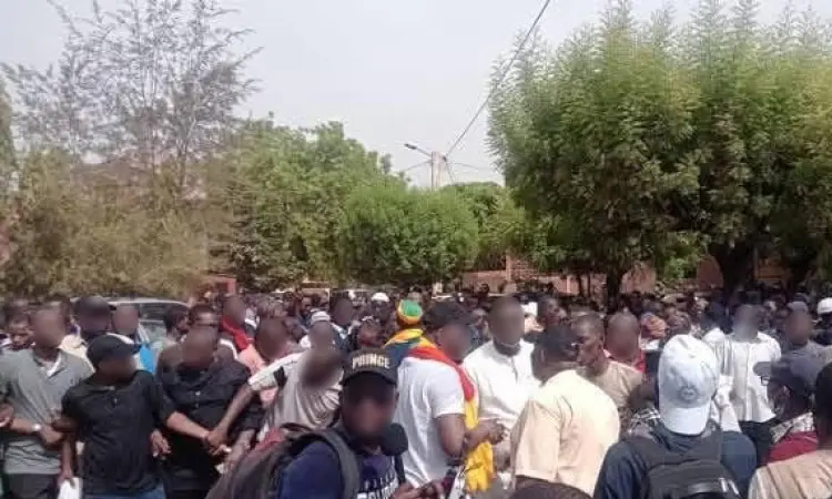 Human Rights Watch says two Mali opposition leaders missing