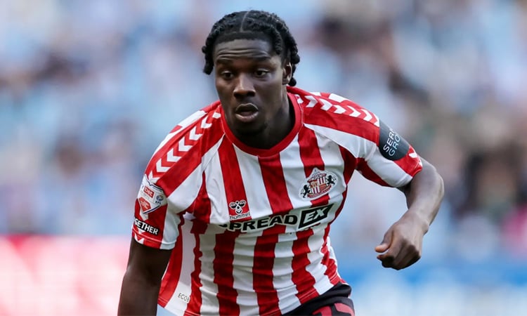 Sunderland earn advantage over Coventry in Championship play-off semi-final