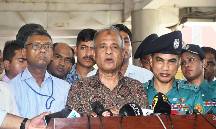 Those responsible for ex-president Hamid's departure must be punished: Jahangir 