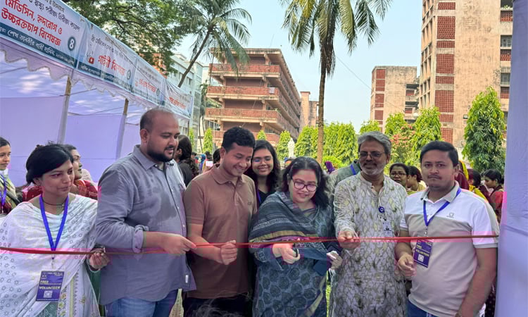 Free medical camp held at DU at JCD leader Hamim's initiative 