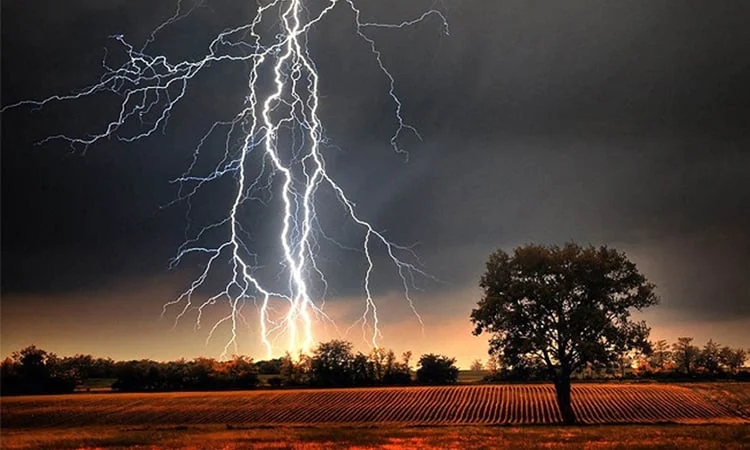 Man killed in lightning strike in Habiganj