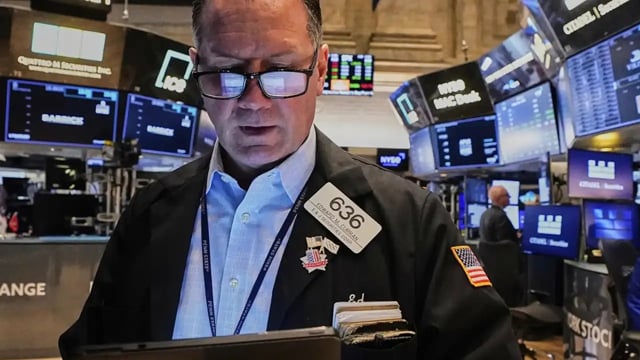 US stocks add to weekly gains amid trade deal optimism