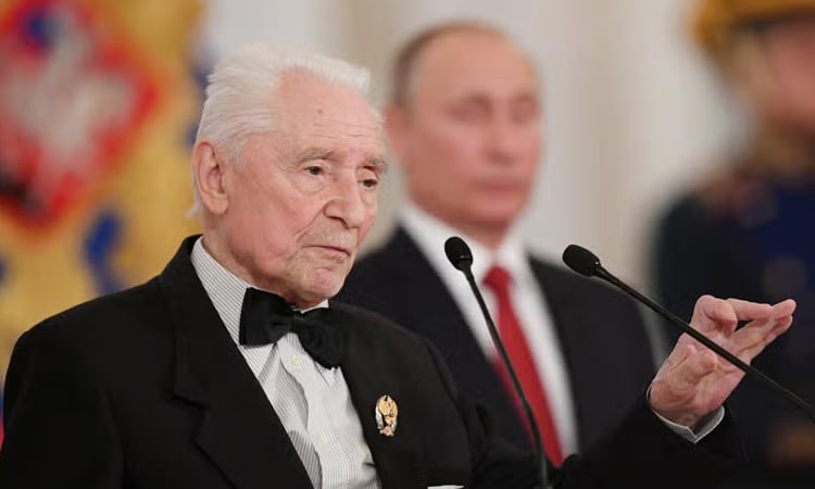  Russian ballet patriarch Yuri Grigorovich dies at 98