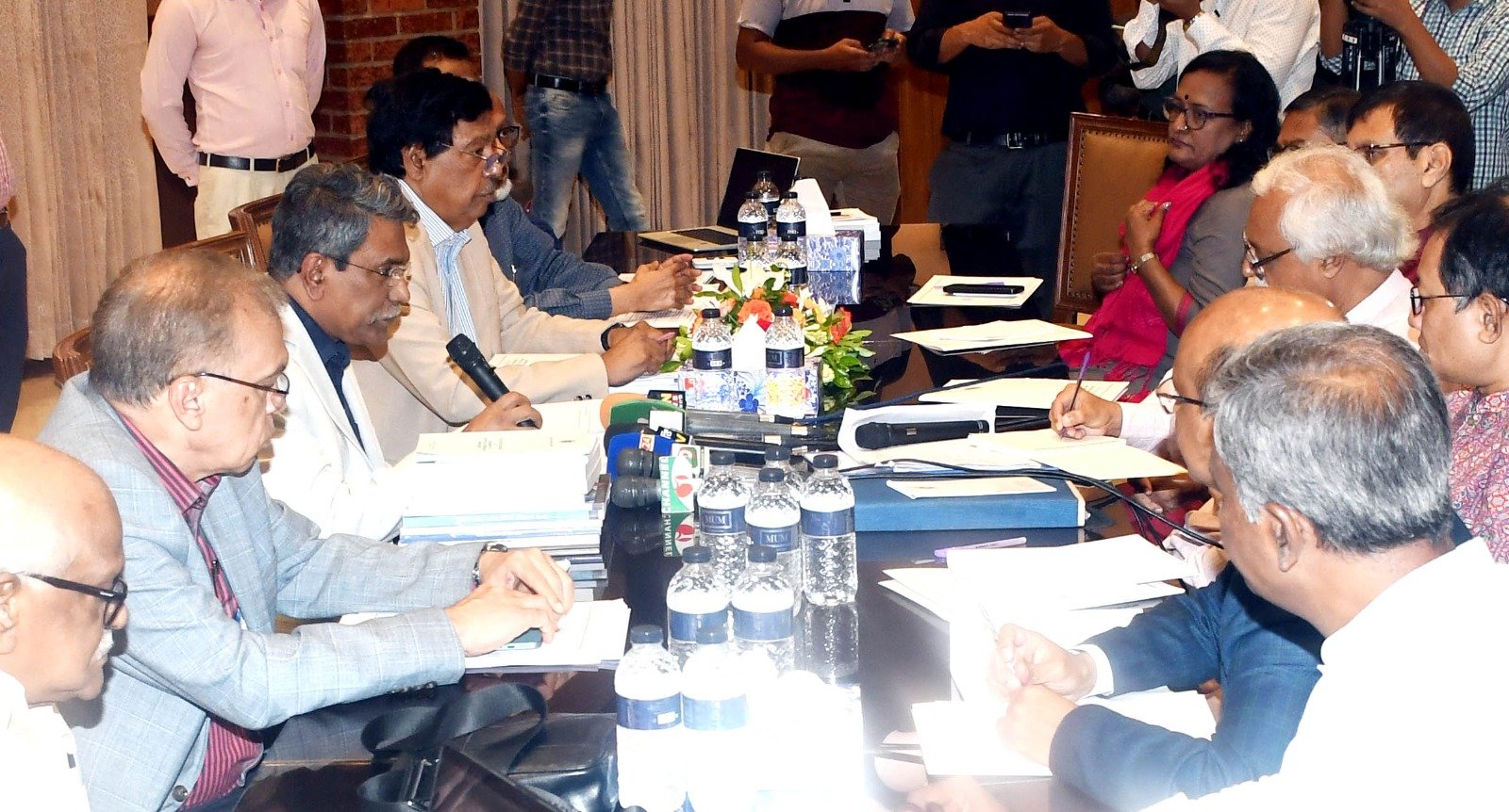 Consensus commission ends first phase talks with political parties