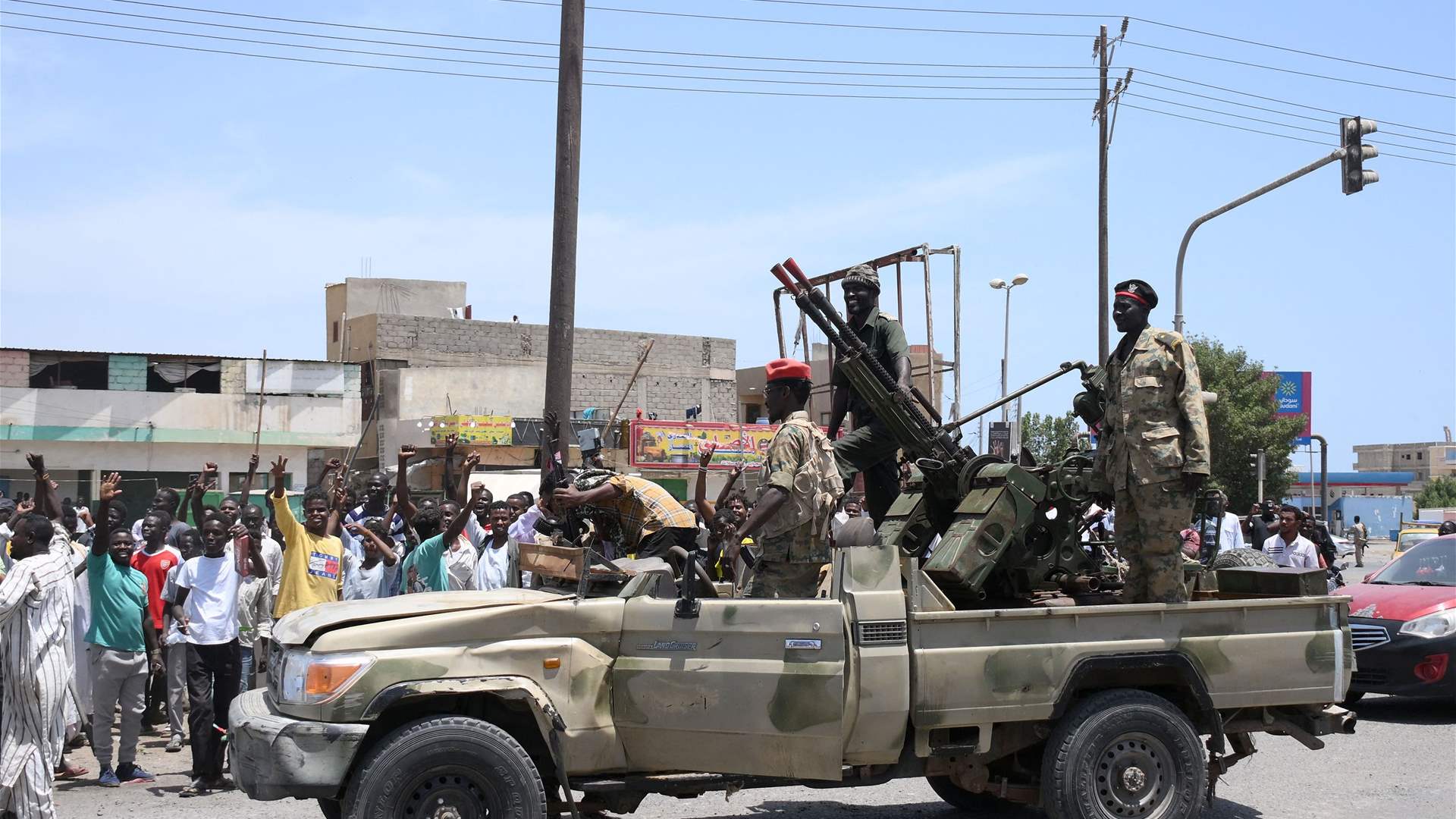 Army, paramilitaries clash near Sudan capital