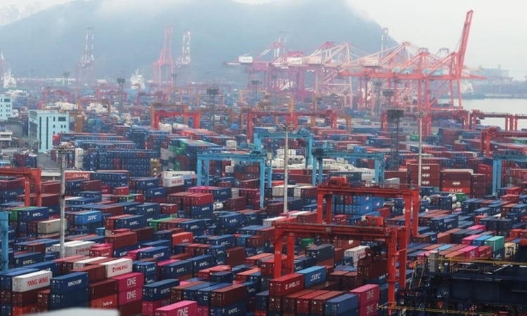 South Korea exports fall on tariff woes: official data