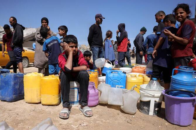MSF says Israel allowing 'ridiculously inadequate' amount of aid into Gaza