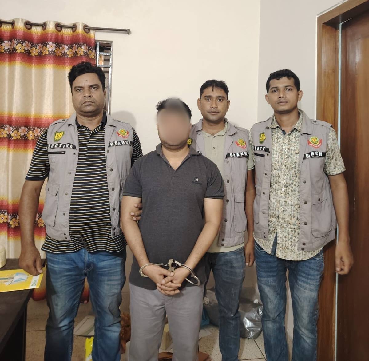 Ringleader held, fake certificates seized in Uttara