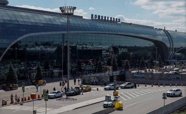 Drone attacks halt flights at Moscow airports