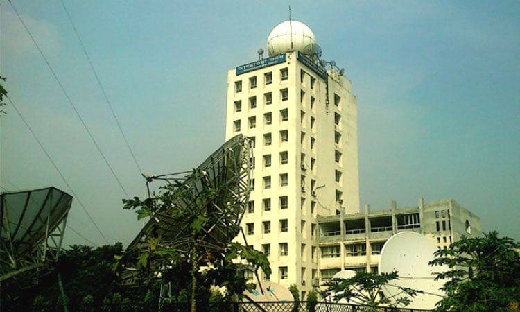 Western low pressure causes rainfall in Dhaka, other coastal regions 