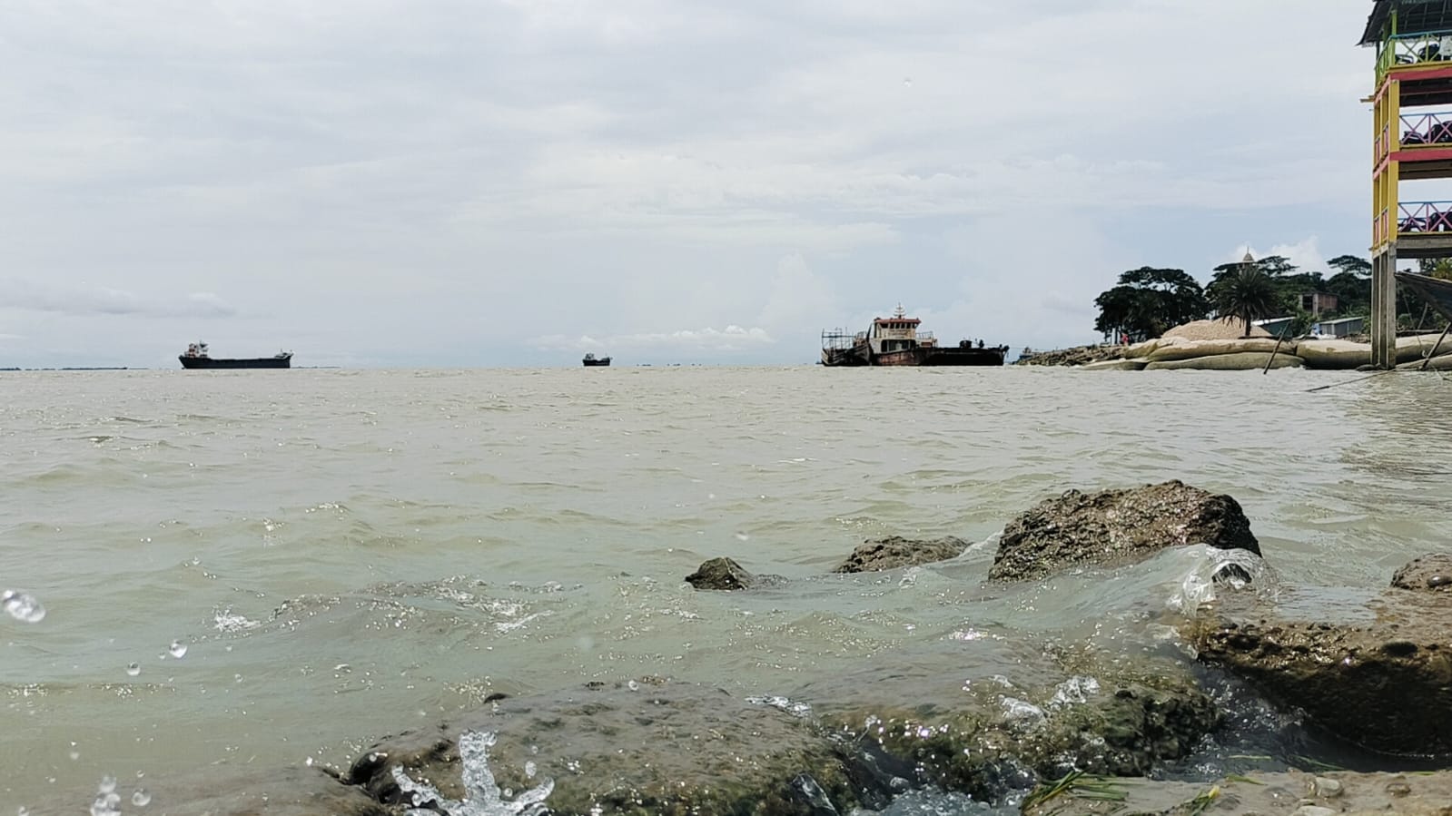 13,800 volunteers are ready at Bhola coastal region to face unpleasant weather 