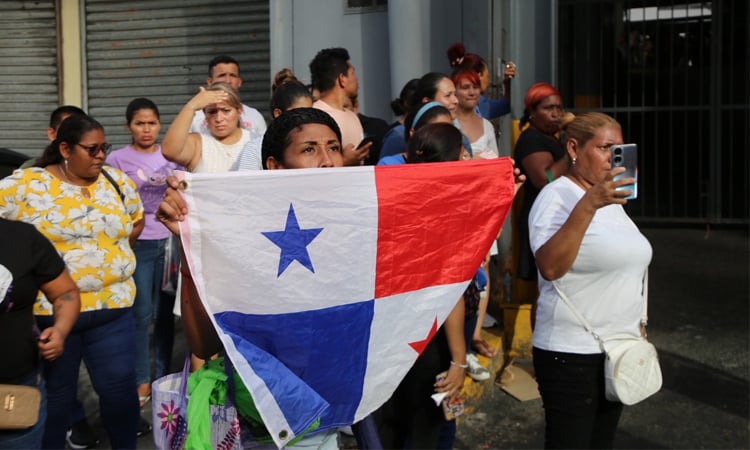 Protests break out in Panama over unionist arrests
