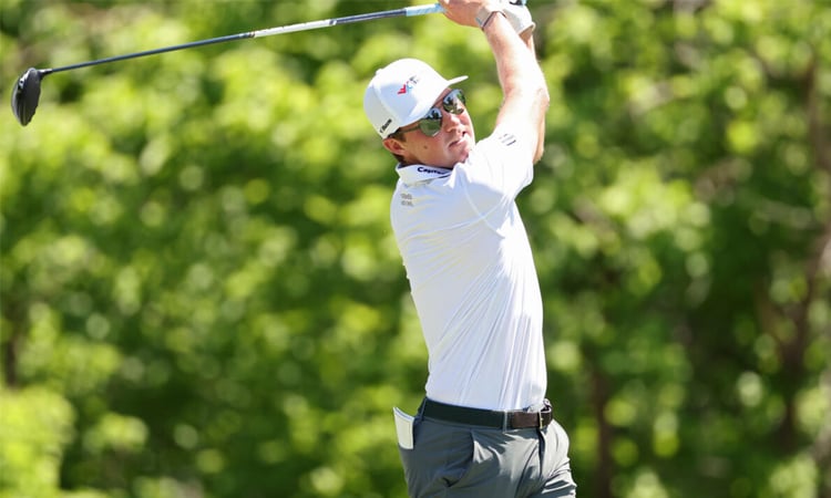 Griffin and Schmid share lead at Colonial