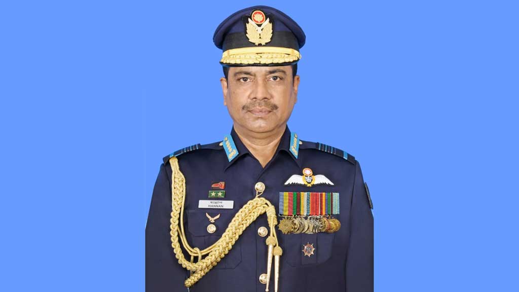 Court freezes 38 bank accounts of ex-air chief Hannan, his wife, son 