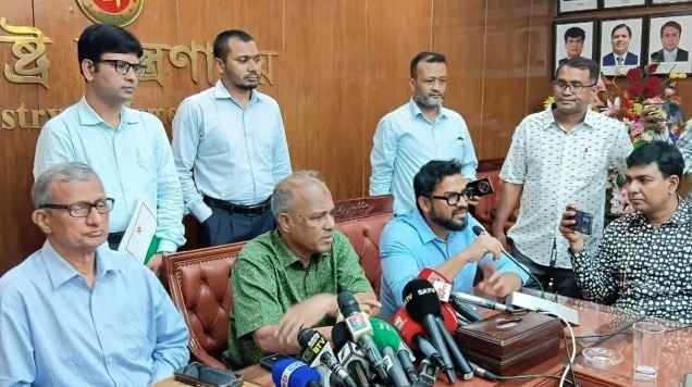 Dhaka city corporations assure of disposing waste within 12hrs: Jahangir