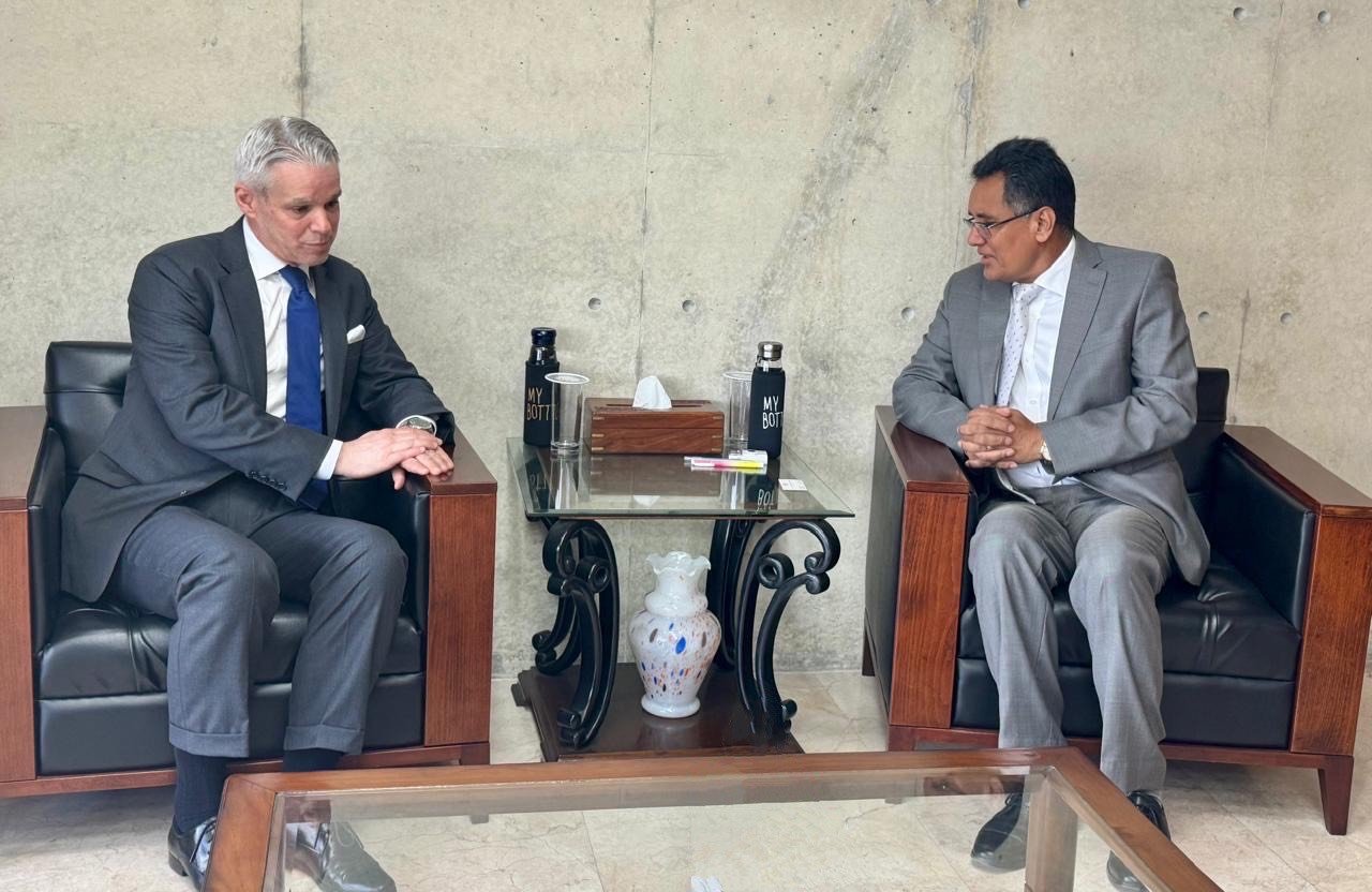 Swiss ambassador calls on acting FS