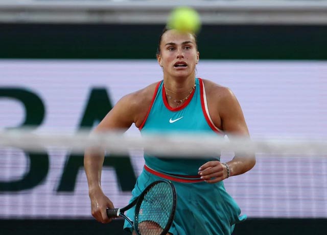Sabalenka steamrolls into French Open third round