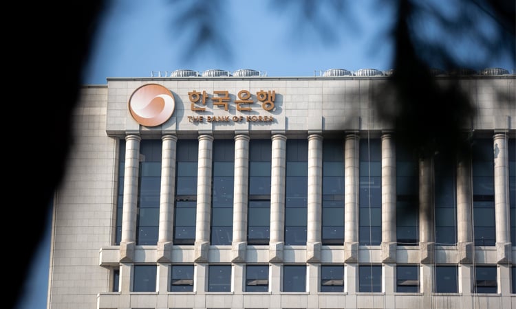 S Korea central bank cuts rate, slashes 2025 growth forecast