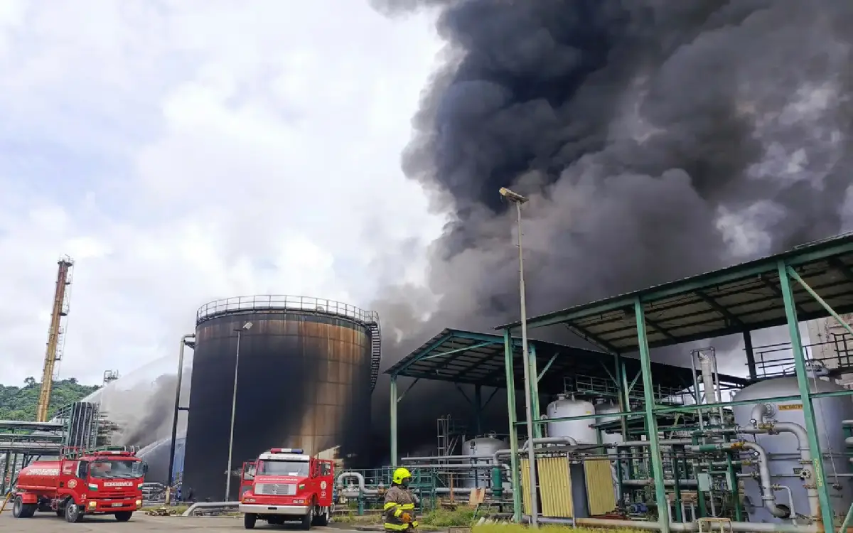 Ecuador declares emergency at fire-hit oil refinery