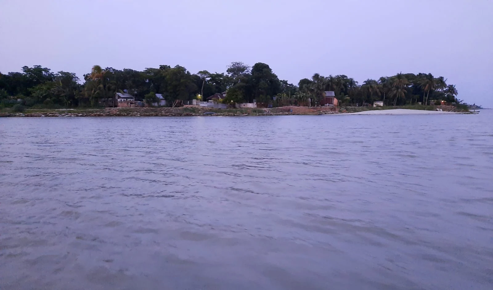 Water level in 69 rivers rises, 45 falls: FFWC 