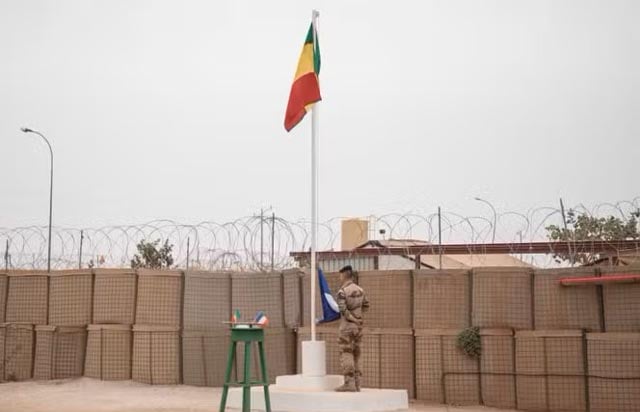 Dozens dead in twin attacks on Mali army bases, Timbuktu airport targeted