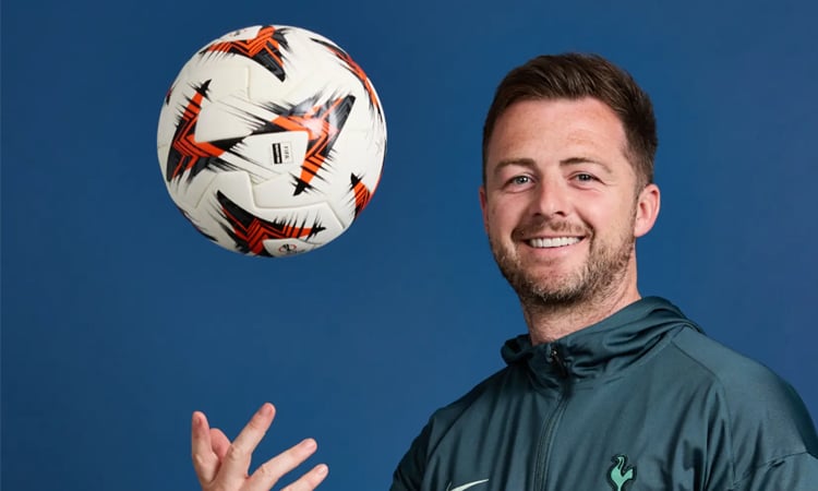 West Brom hire Spurs assistant Mason as manager