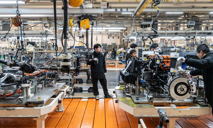 China factory activity hits lowest since 2022, survey shows