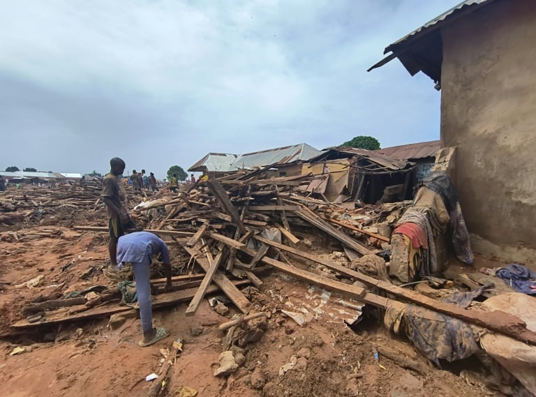 Nigeria flooding death toll jumps past 200