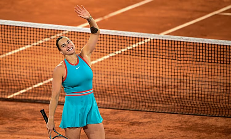 Sabalenka dethrones Swiatek to reach first French Open final
