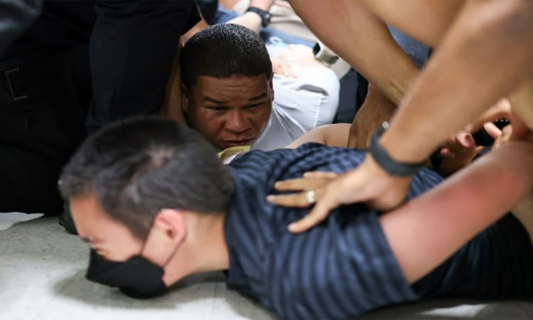 US steps up immigration crackdown with LA raids, NY courthouse arrests