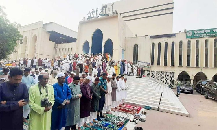 Five Eid jamaats held at Baitul Mukarram