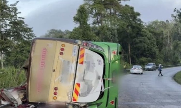 Malaysia bus crash kills at least 15, mostly students