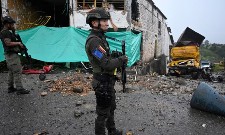 Police report 16 bomb, gun attacks across southwest Colombia, three dead