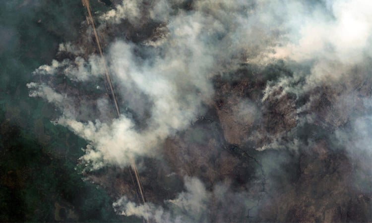 Canada town near Vancouver ready to evacuate as fire approaches