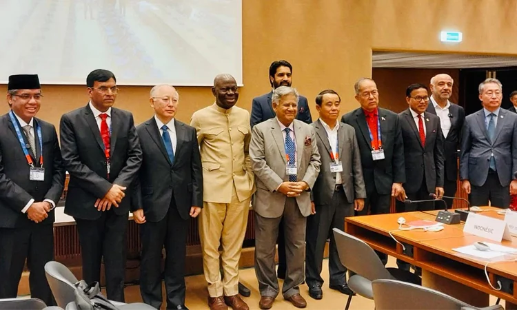 Dr Sakhawat meets with labour ministers of ASPAG countries