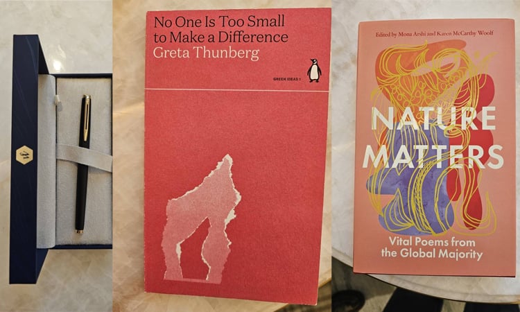 Tarique Rahman presents books, pen to CA 