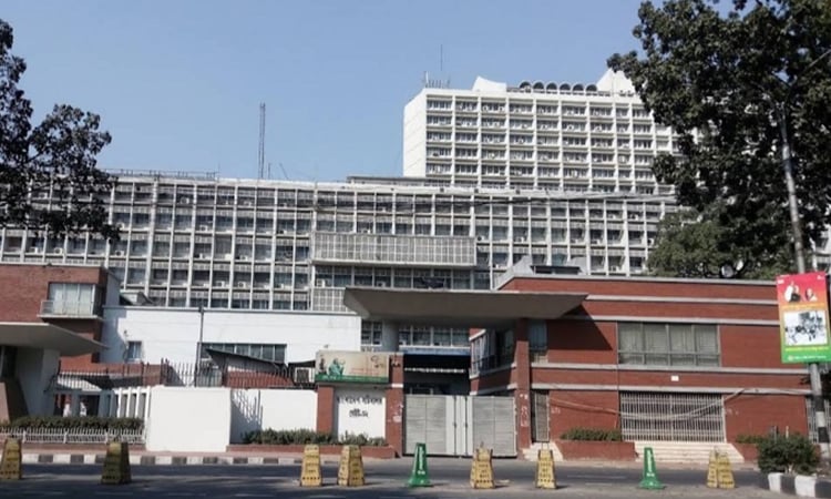 Govt offices to reopen tomorrow after 10-day holiday