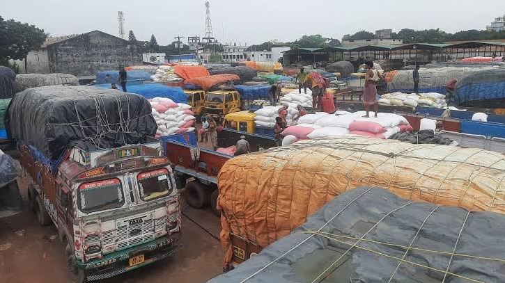 Trade thru Hili Land Port resumes after Eid holiday