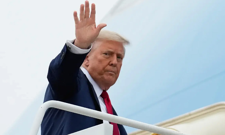 Trump orders deportation drive targeting Democratic cities