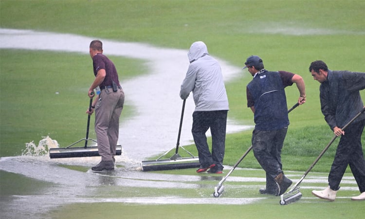 Heavy rain halts final round of US Open at soaked Oakmont